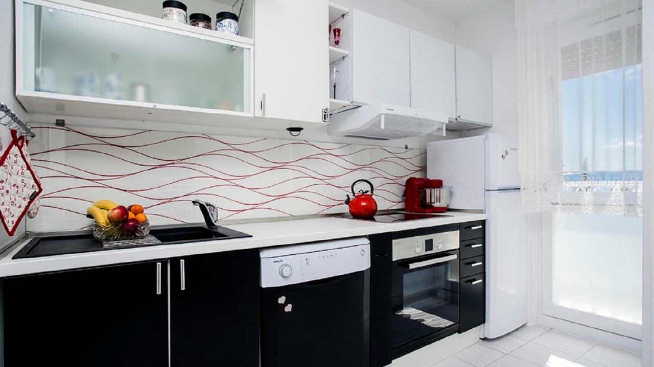 Apartment Milana - Cozy Stay With Free Parking Split Buitenkant foto
